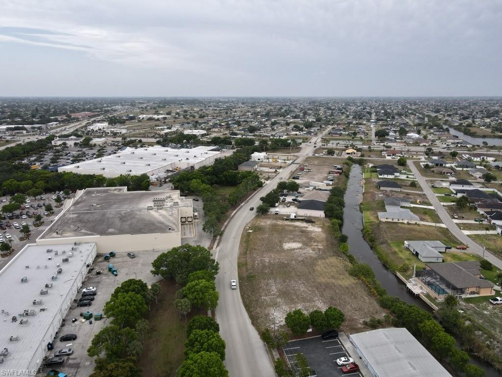 CAPE CORAL - Commercial Sale