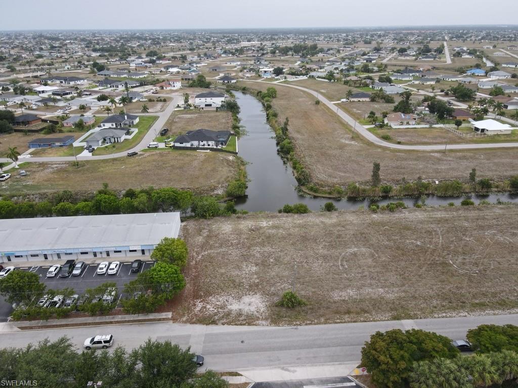 CAPE CORAL - Commercial Sale