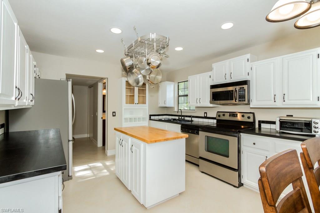 GOLDEN GATE ESTATES - Residential