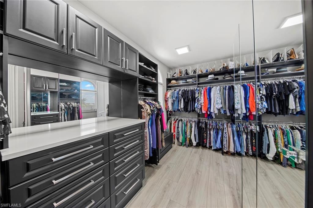 BAREFOOT BAY - Residential