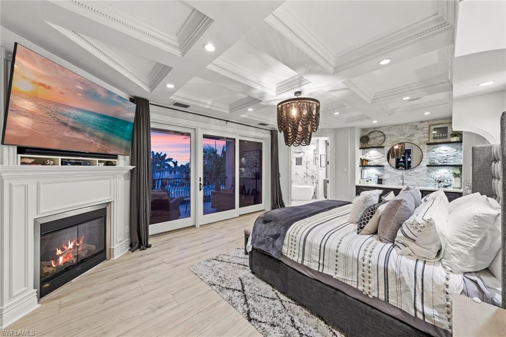 BAREFOOT BAY - Residential