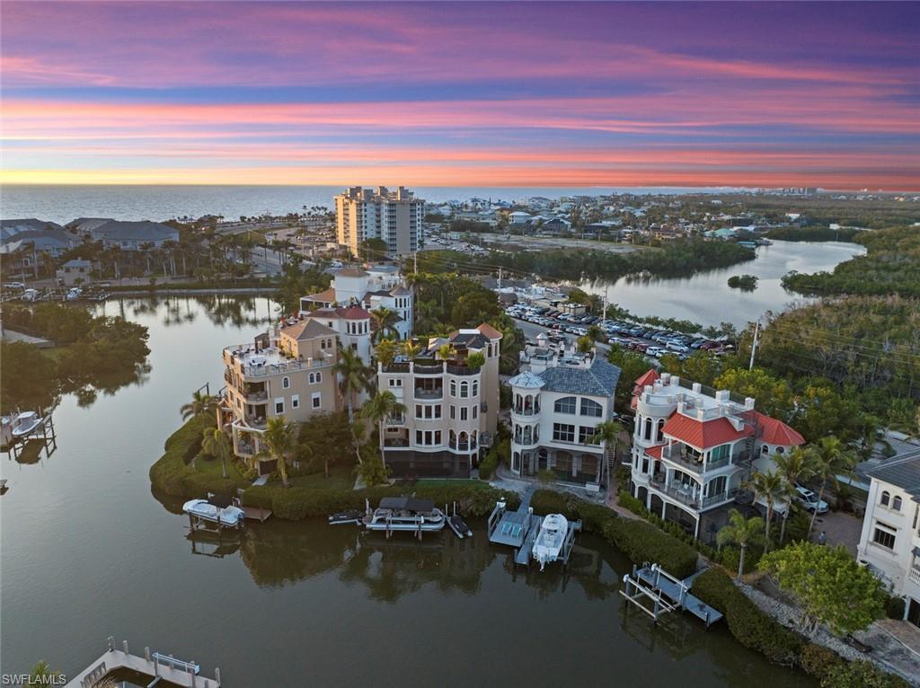 BAREFOOT BAY - Residential