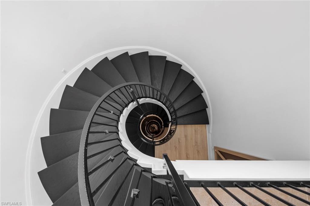 BAREFOOT BAY - Residential