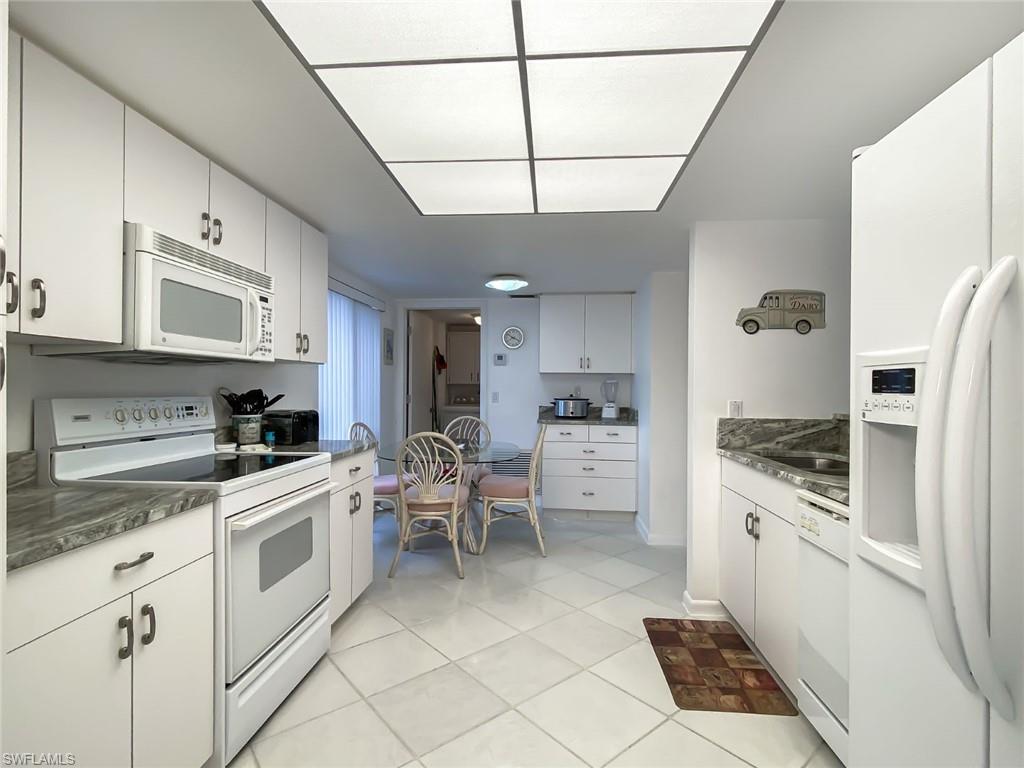 BEACHGATE CONDO - Residential