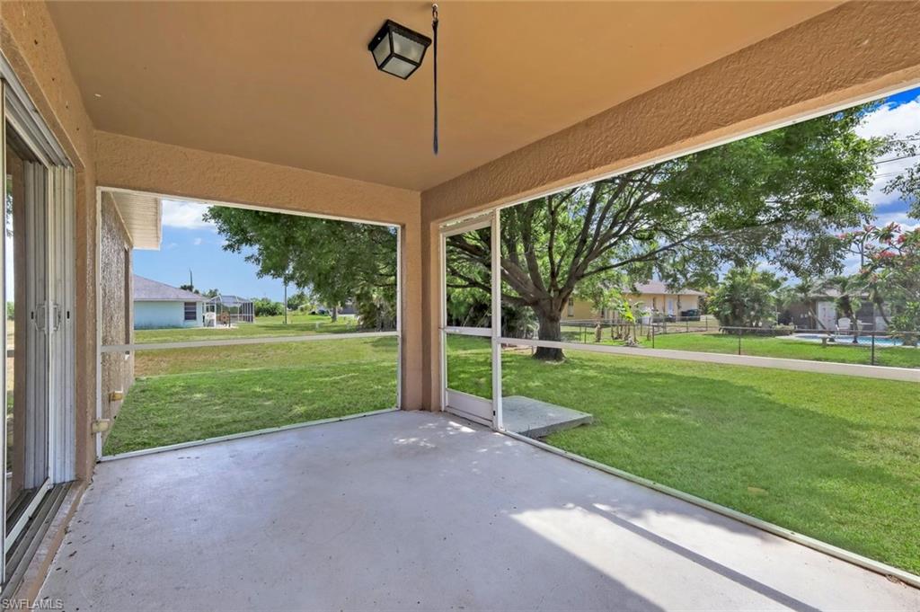 CAPE CORAL - Residential