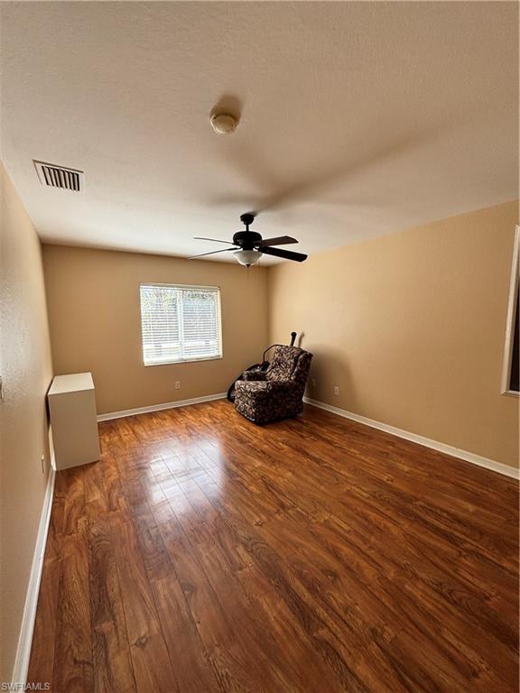 TIMBER LAKE - Residential Lease