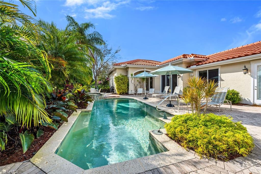 MIRA LAGO - Residential