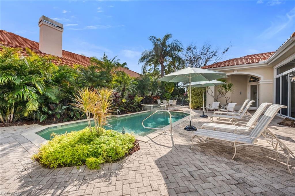 MIRA LAGO - Residential