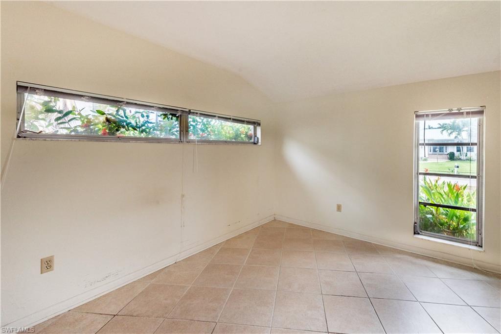 MARCO BEACH - Residential