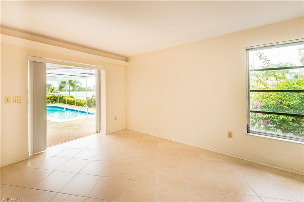 MARCO BEACH - Residential