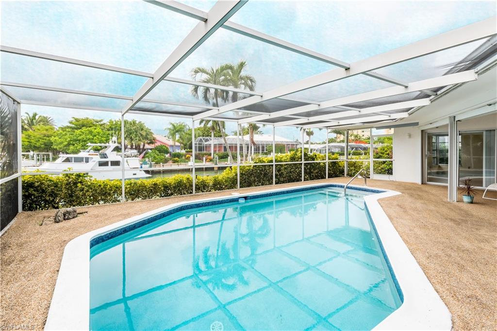 MARCO BEACH - Residential