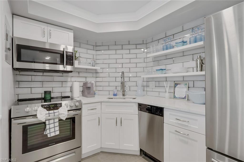 VANDERBILT TOWERS - Residential