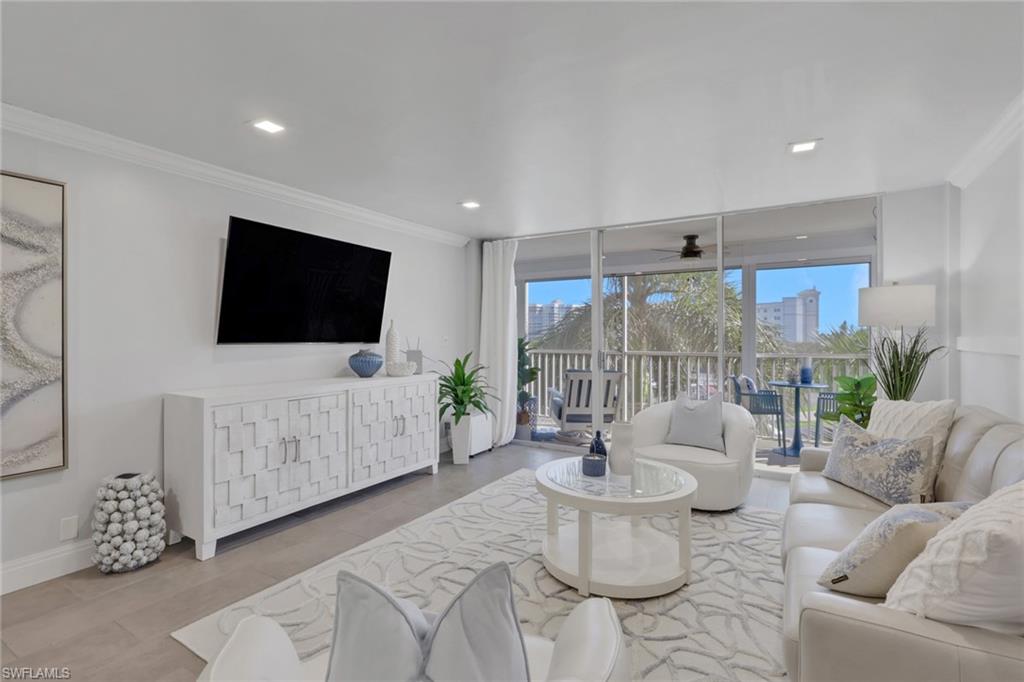 VANDERBILT TOWERS - Residential