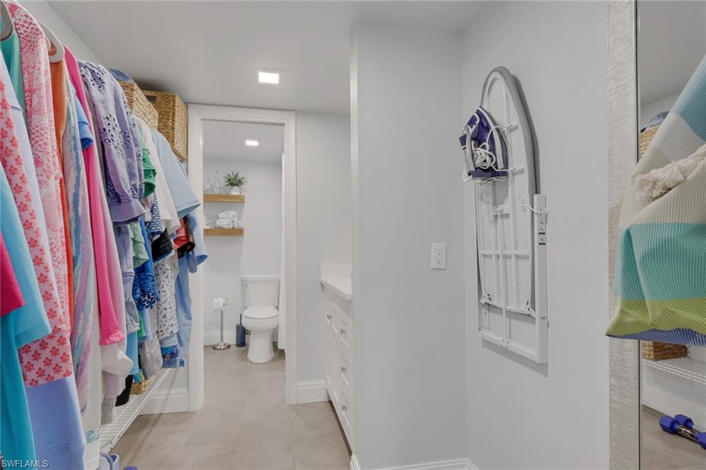 VANDERBILT TOWERS - Residential