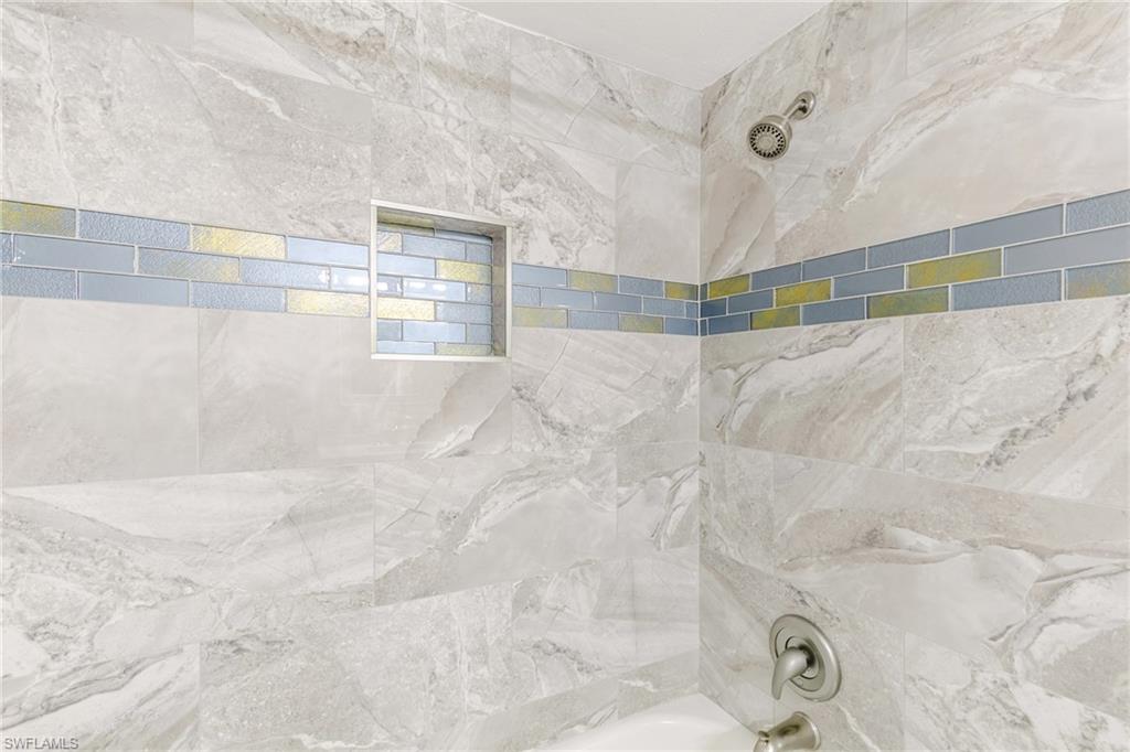 NEWPORT GLEN - Residential