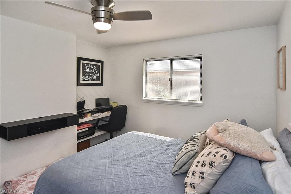 SAN CARLOS PARK - Residential