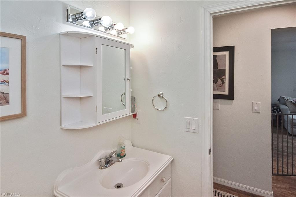 SAN CARLOS PARK - Residential