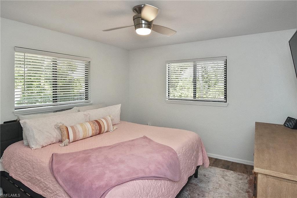 SAN CARLOS PARK - Residential