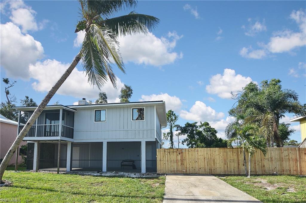 SAN CARLOS PARK - Residential