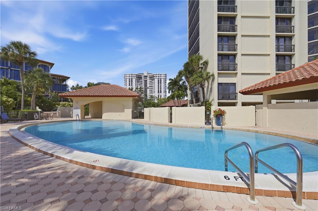 CHATEAUMERE - Residential Lease