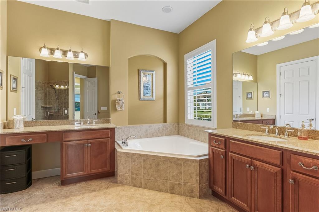 EMERSON SQUARE - Residential