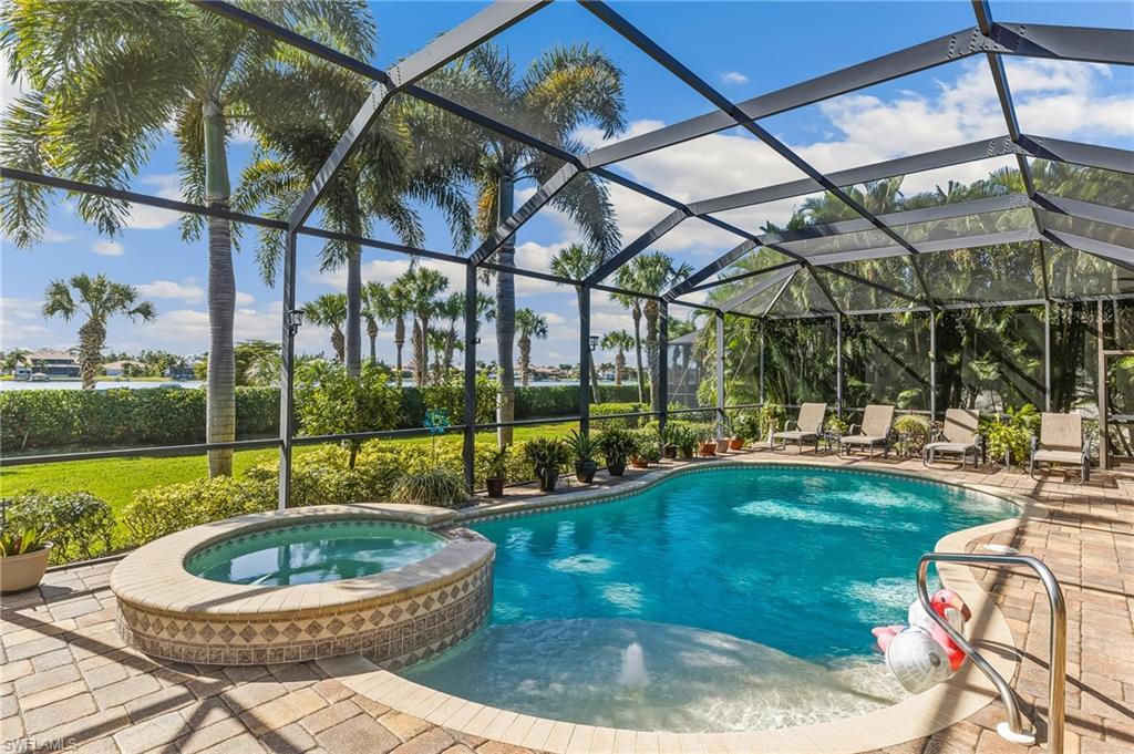 EMERSON SQUARE - Residential