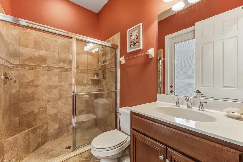 EMERSON SQUARE - Residential