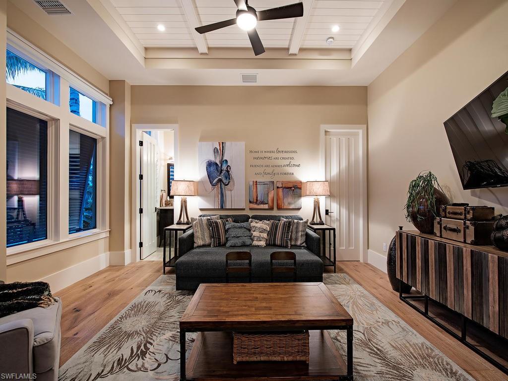 AQUALANE SHORES - Residential