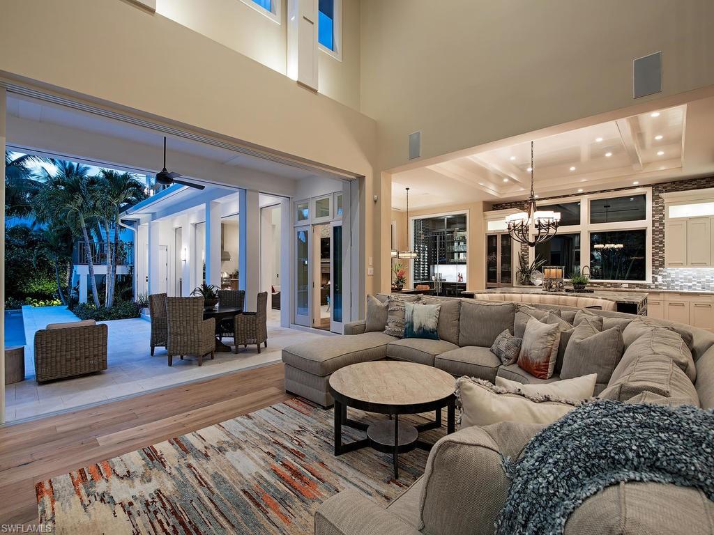 AQUALANE SHORES - Residential