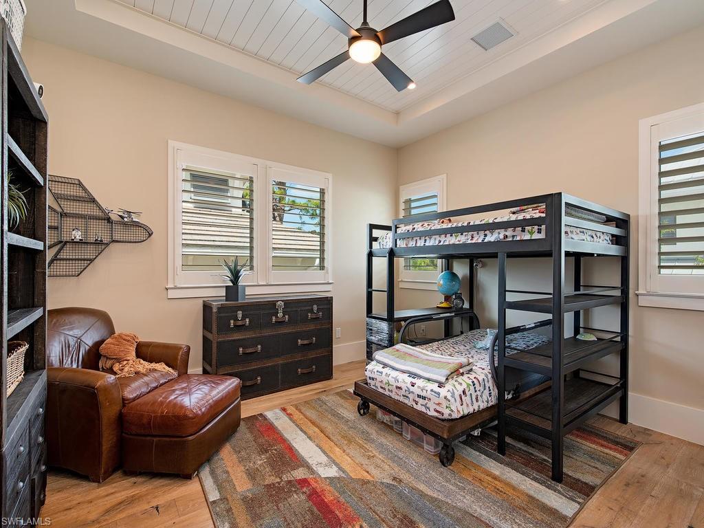 AQUALANE SHORES - Residential