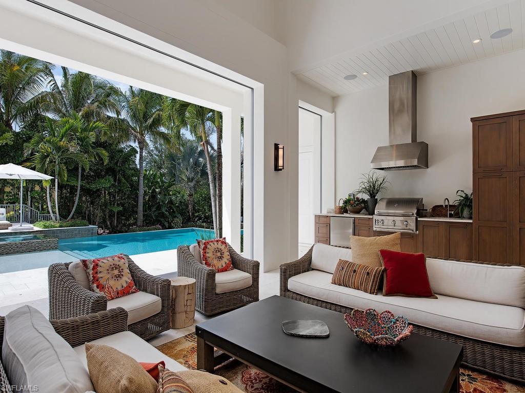 AQUALANE SHORES - Residential