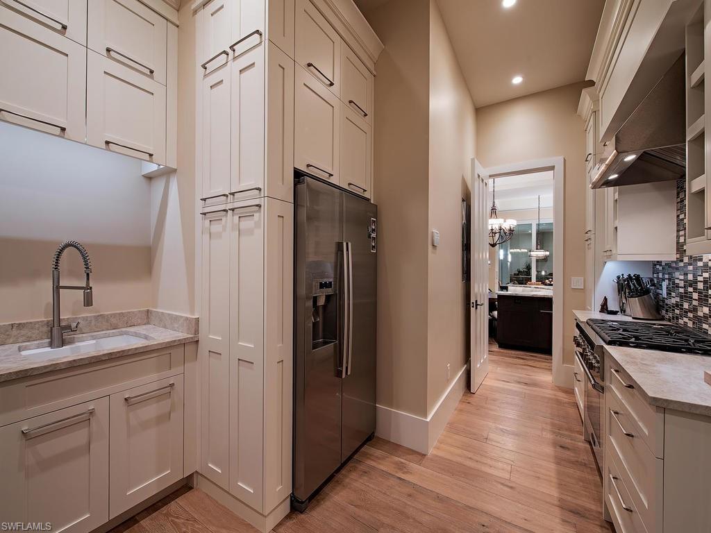 AQUALANE SHORES - Residential