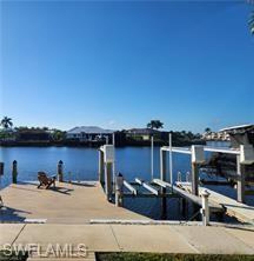 Photo of 314 Stella Maris DR S, NAPLES, FL 34114 (MLS # 225084067)
