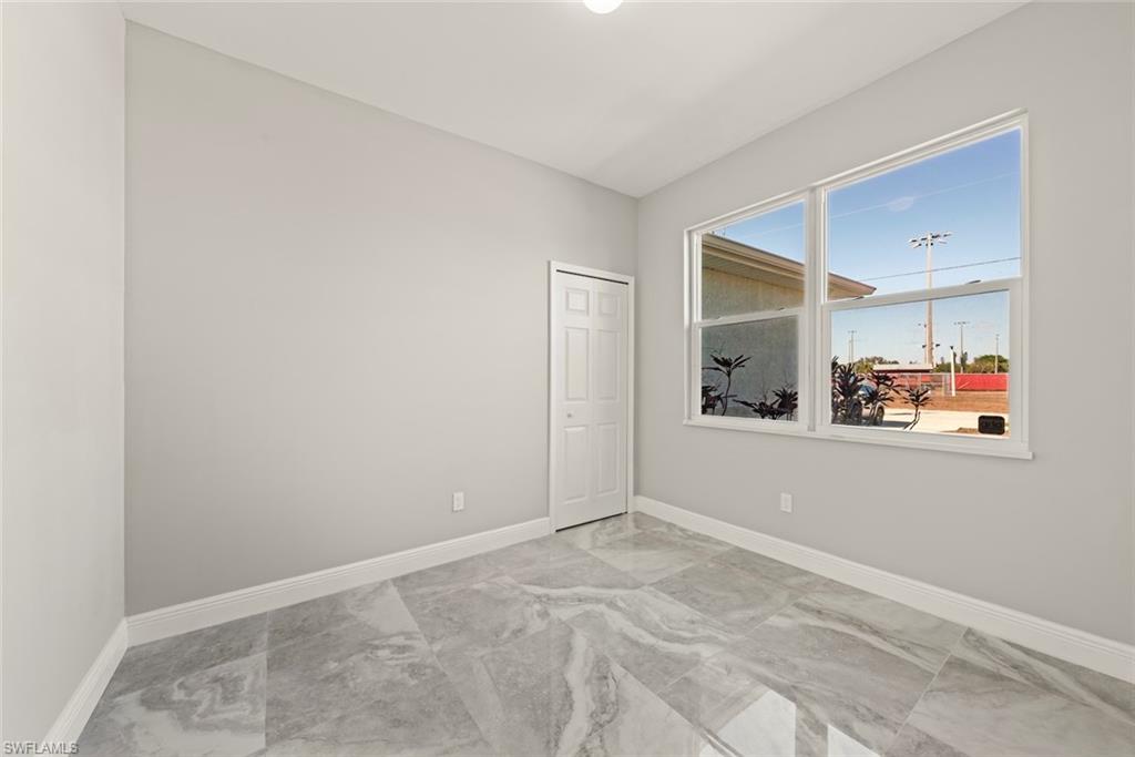 TROPIC ISLES - Residential