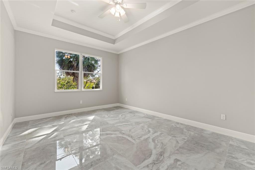 TROPIC ISLES - Residential