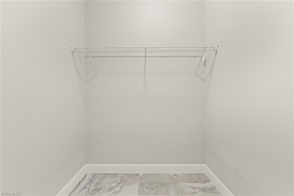 TROPIC ISLES - Residential