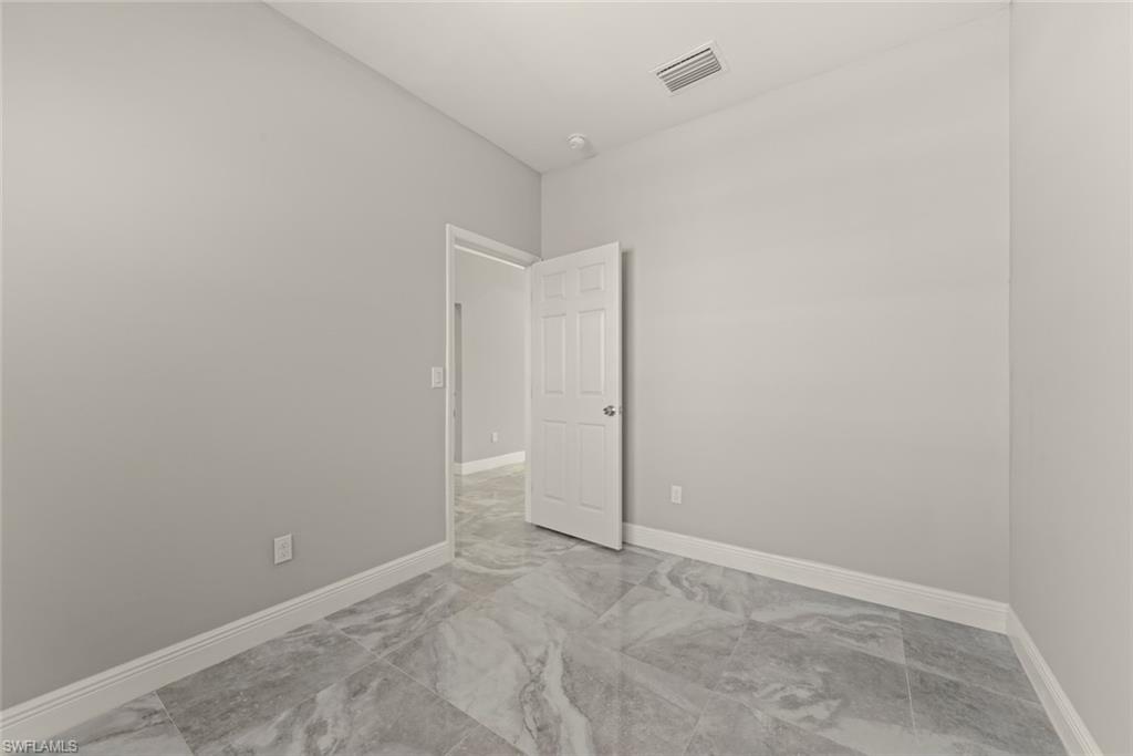 TROPIC ISLES - Residential