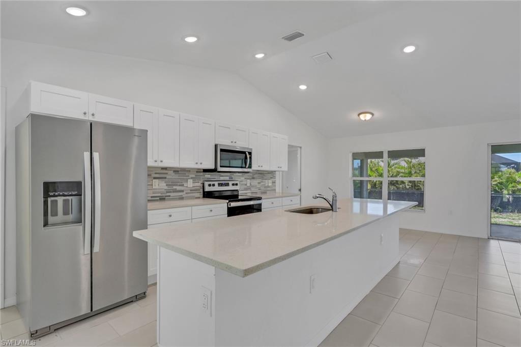 CAPE CORAL - Residential