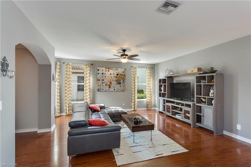 CATALINA ISLES - Residential