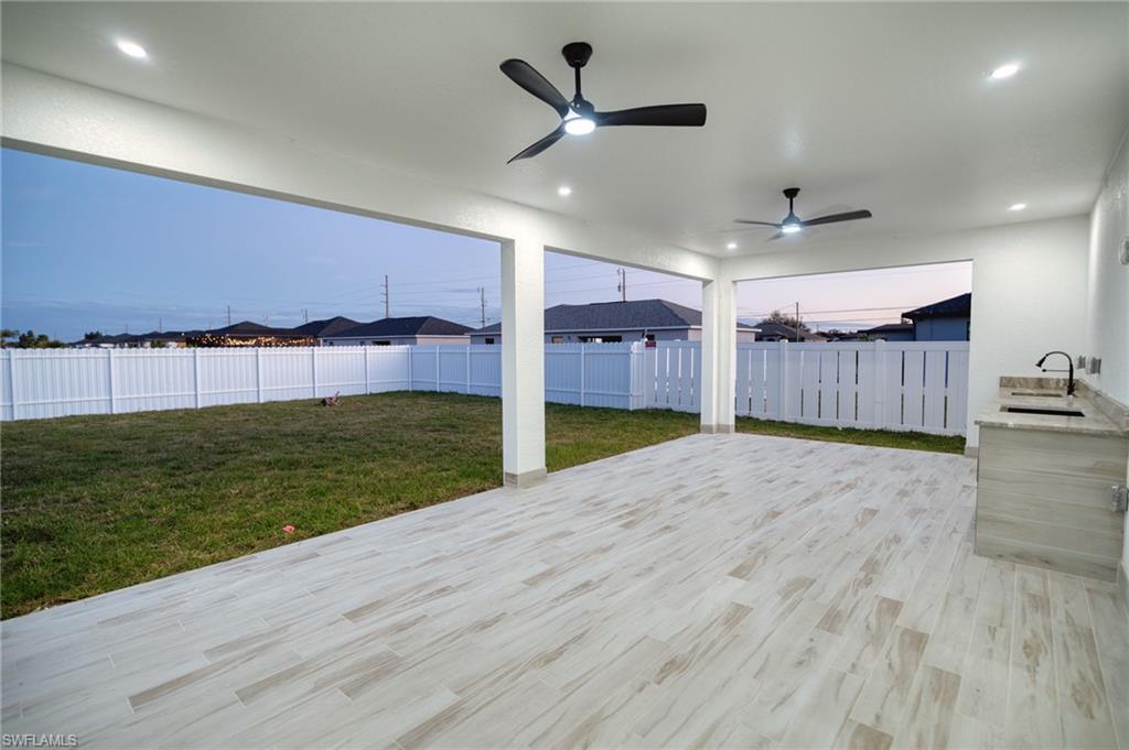 CAPE CORAL - Residential