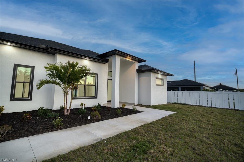 CAPE CORAL - Residential
