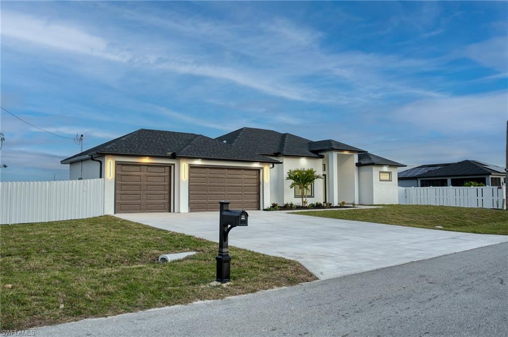CAPE CORAL - Residential