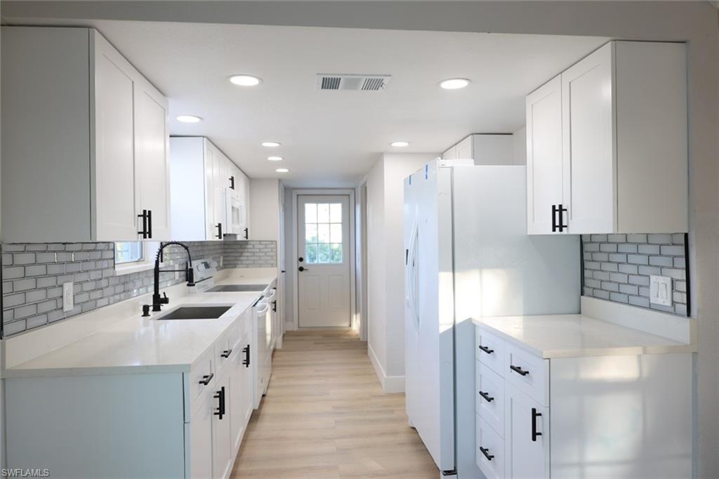 ISLAND OF HAPPINESS - Residential