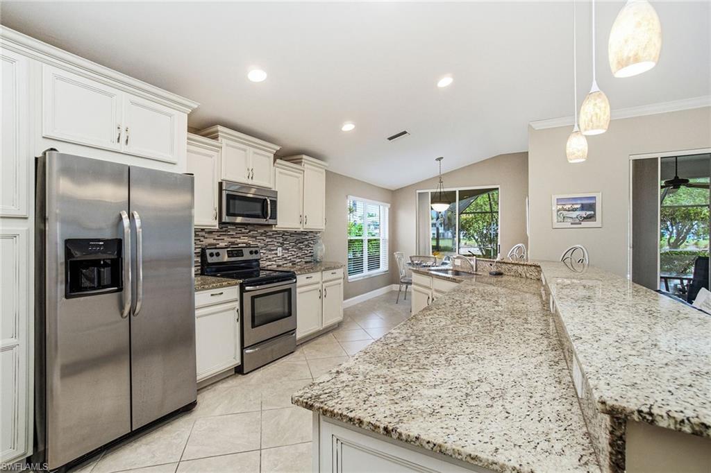 WHISPER CREEK - Residential