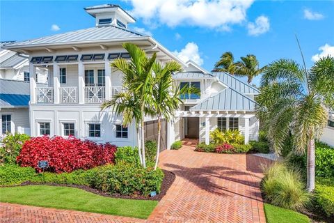 1463 2nd AVE S NAPLES FL 34102