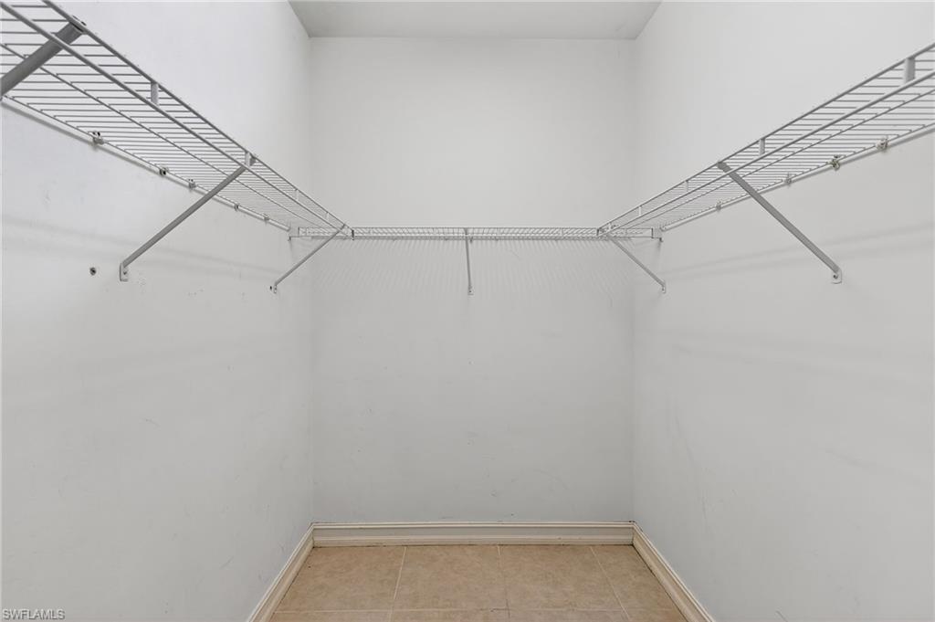 NAPLES PARK - Residential