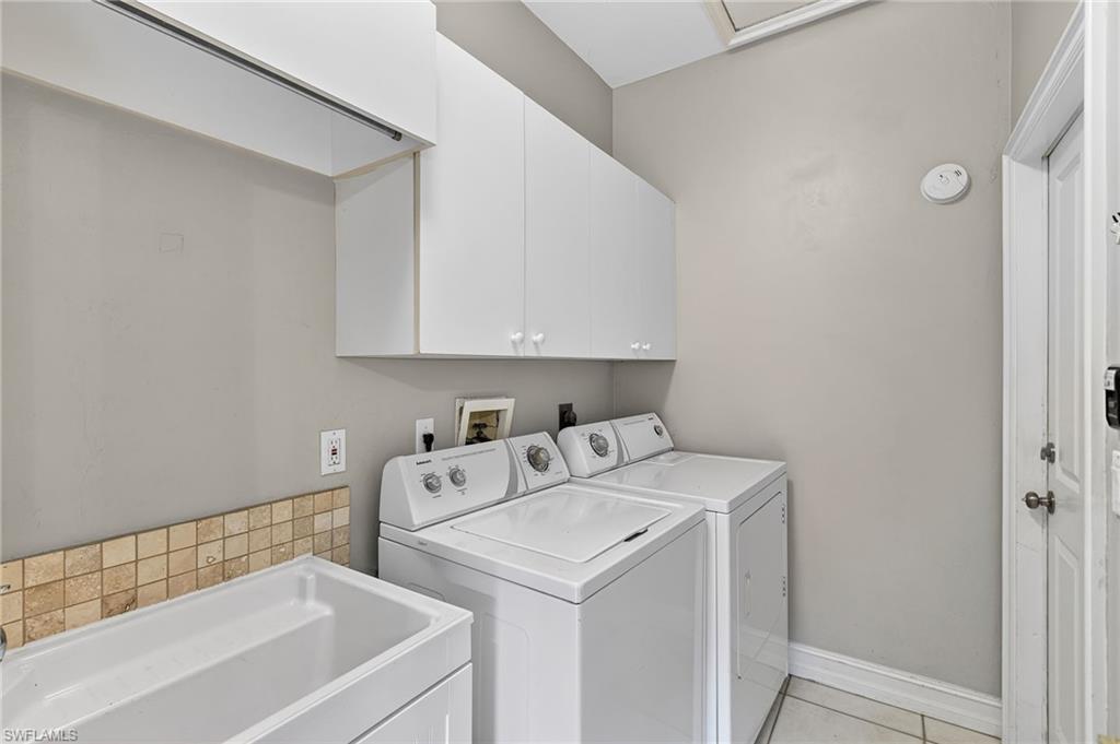 NAPLES PARK - Residential