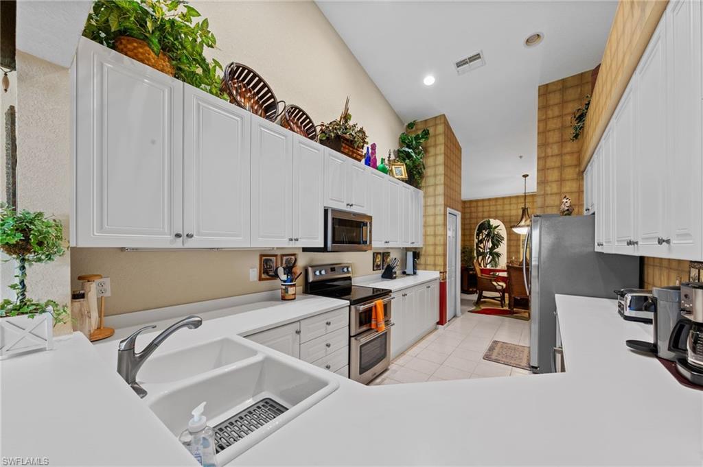 DEER CROSSING - Residential