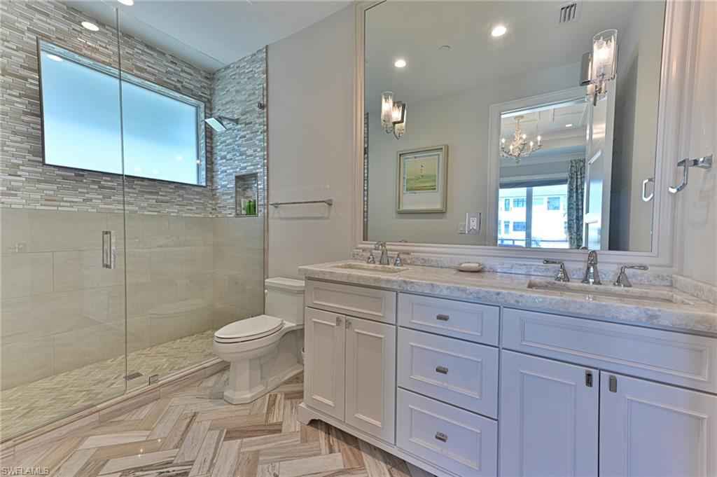 BAREFOOT BEACH - Residential