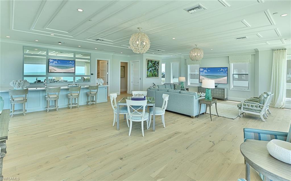 BAREFOOT BEACH - Residential